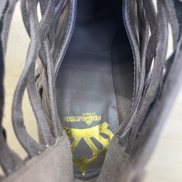 Fergalicious Women’s Taupe Zip Closure Heeled Weever Ankle Booties Size 7.5M - Picture 5 of 10